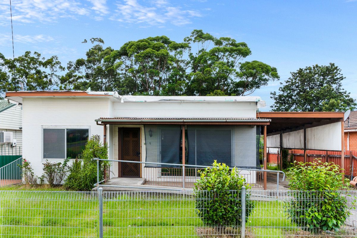 5 Leamington Road, Oak Flats NSW 2529, Image 1