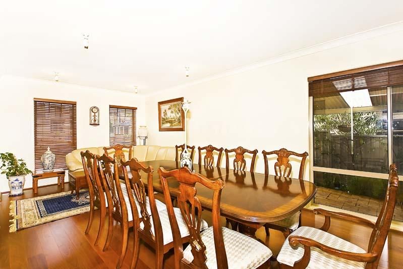 11 Hannan Place, Prairiewood NSW 2176, Image 1