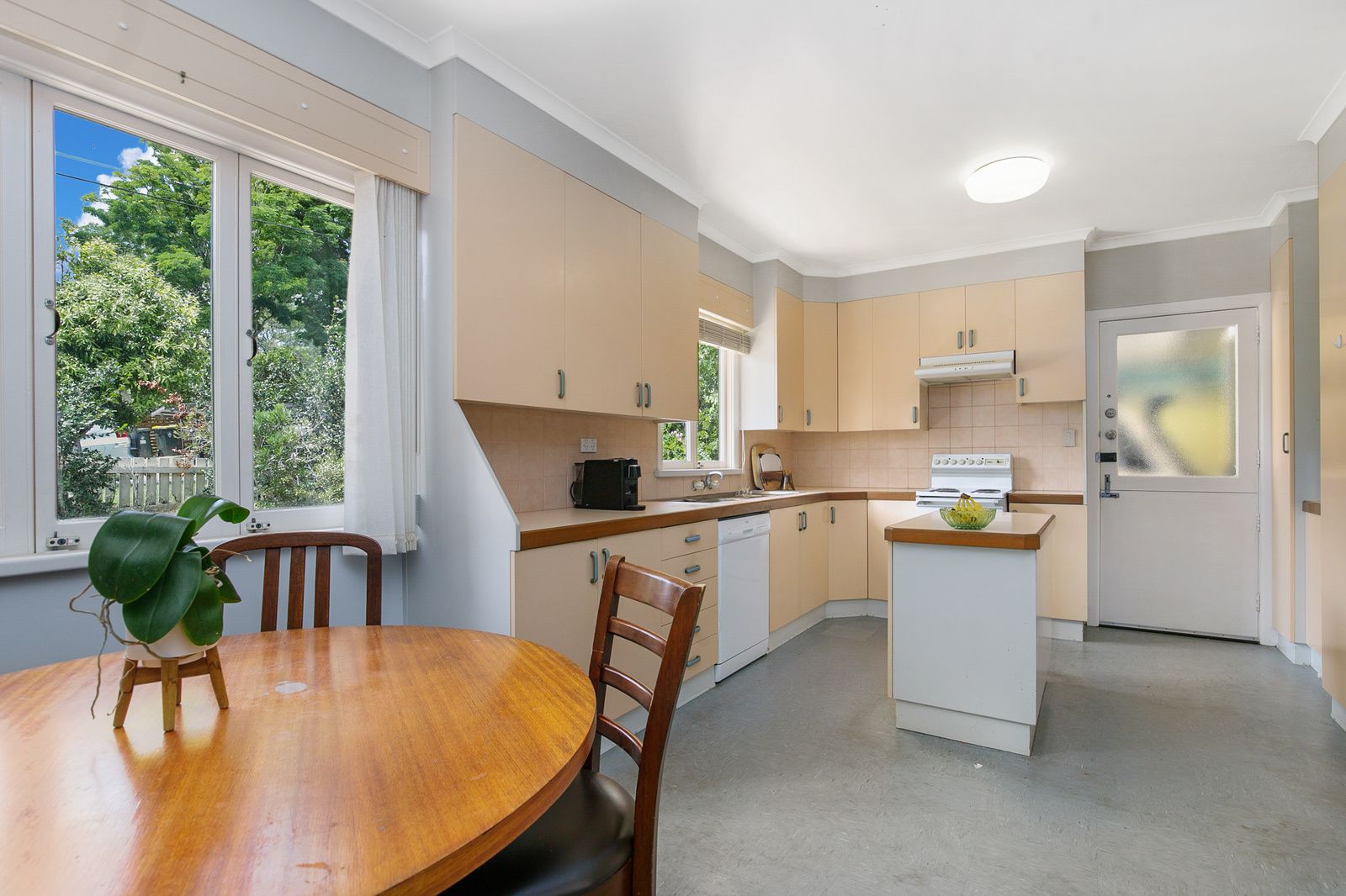 48 Gilliver Street, Mount Gravatt East QLD 4122, Image 2