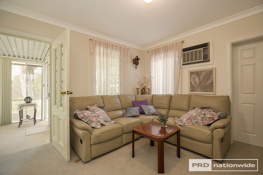 5 Chaffey Street, Kootingal NSW 2352, Image 2