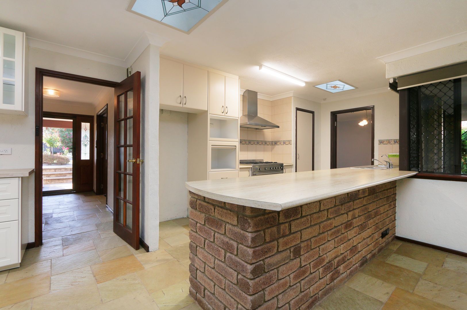 43 Harrington Crescent, Leeming WA 6149 House For Rent 850 Domain