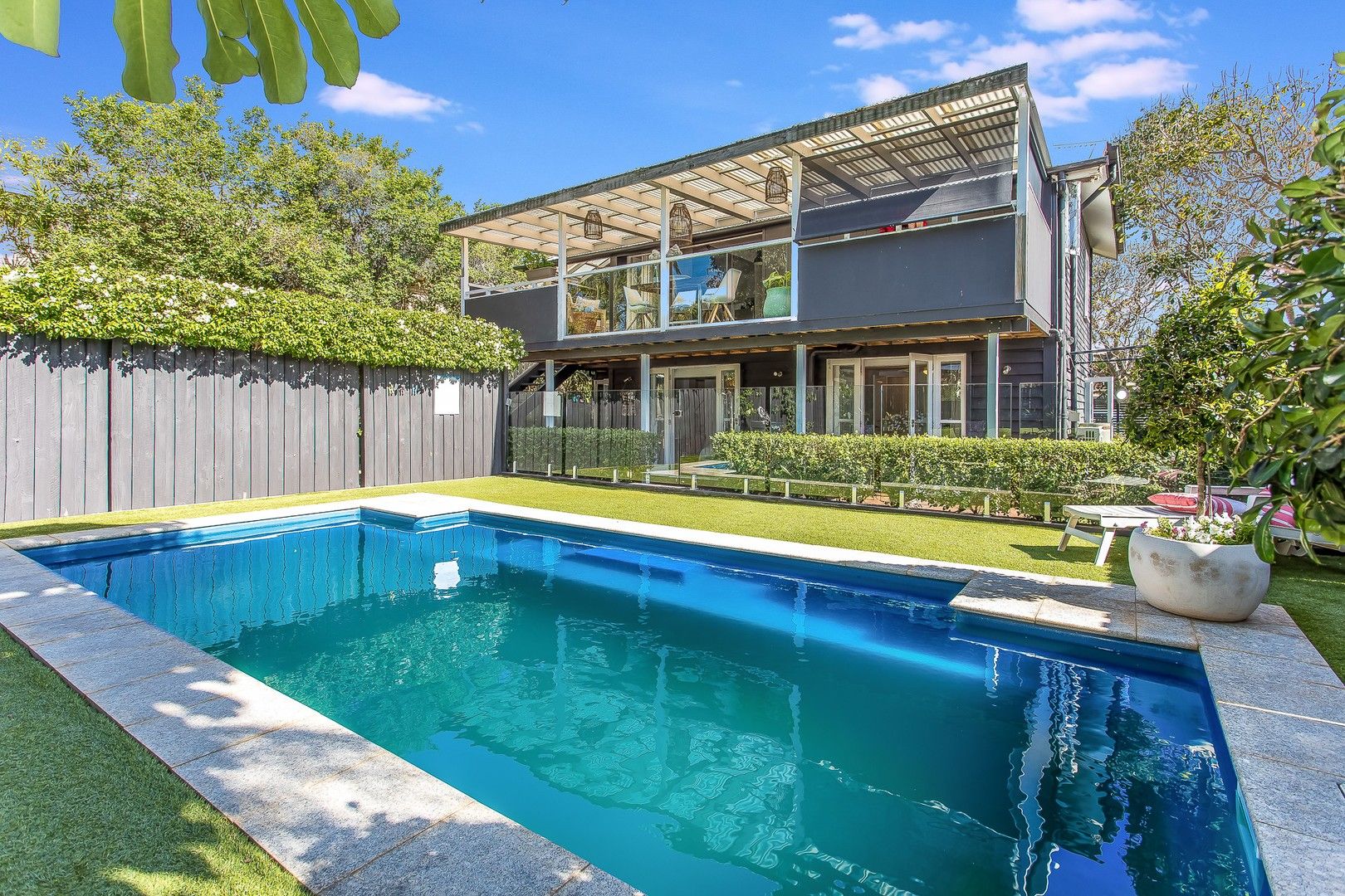 1 bedrooms House in 12 Josephine Street REDCLIFFE QLD, 4020