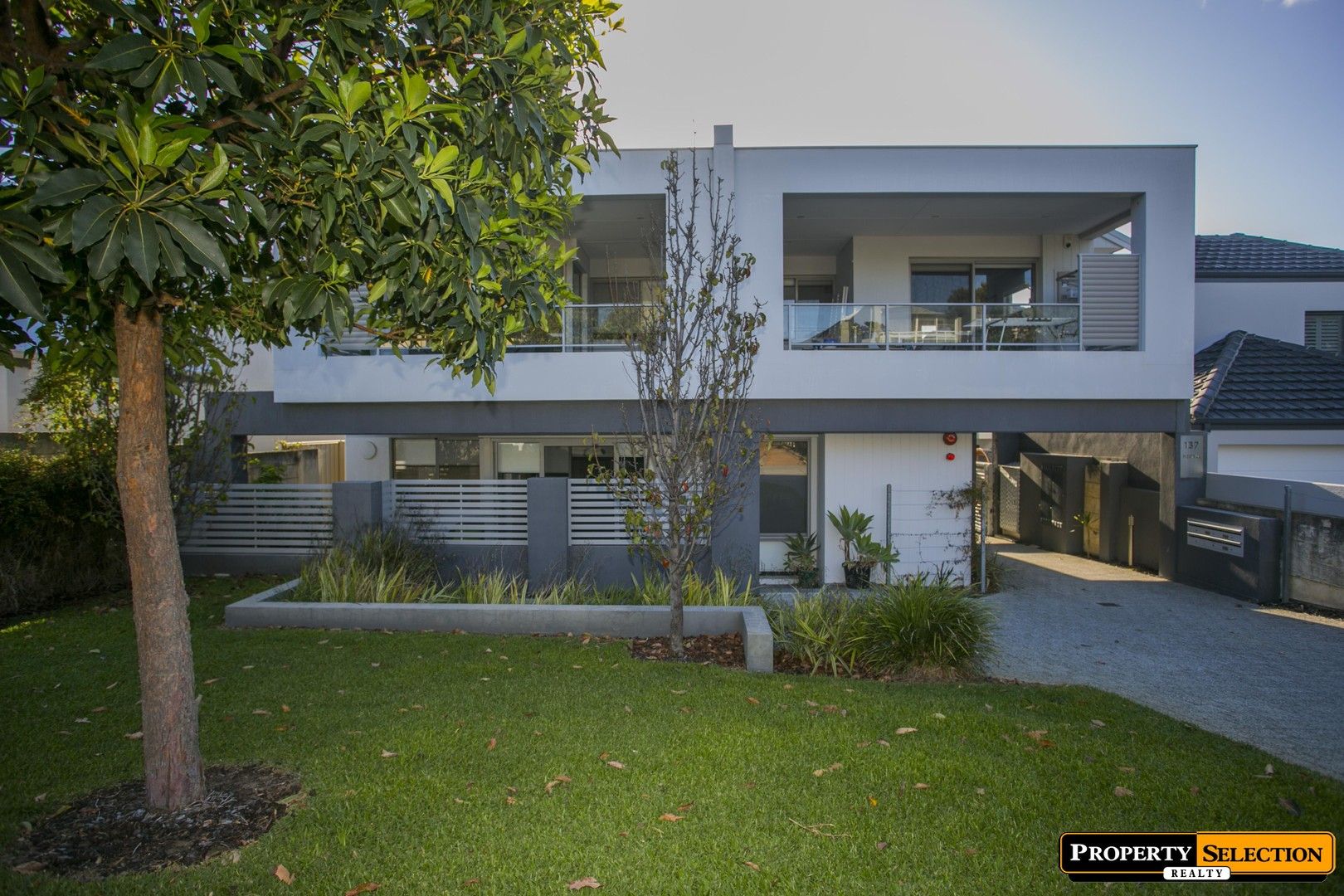 2 bedrooms Apartment / Unit / Flat in 5/137 View Street SCARBOROUGH WA, 6019
