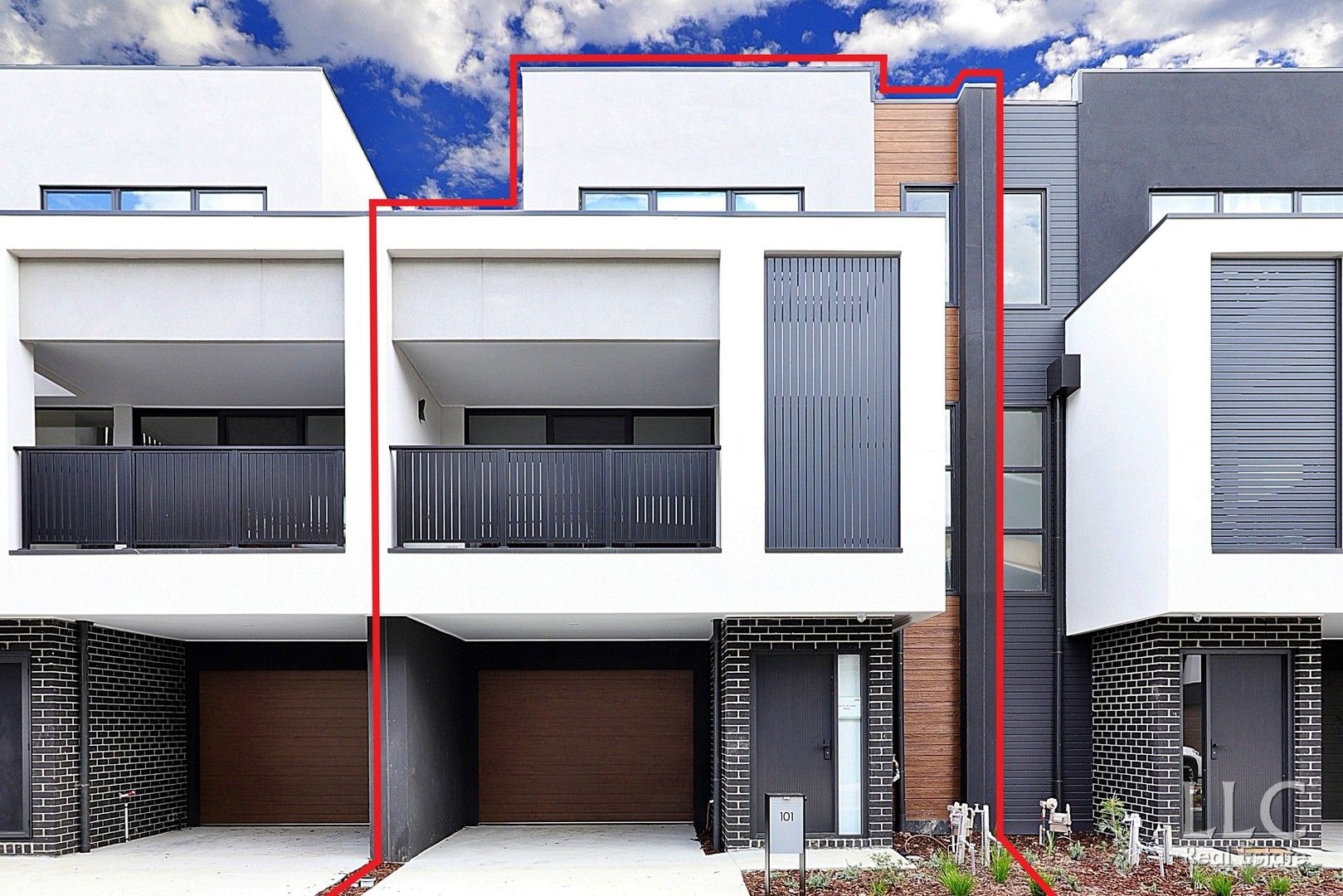 4 bedrooms Townhouse in 101 Calibre Retreat KEYSBOROUGH VIC, 3173