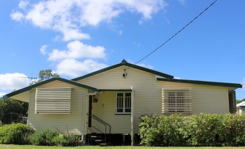 11 Arthur St, Gayndah QLD 4625, Image 0