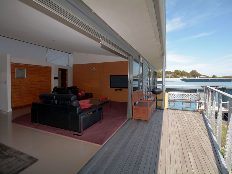 1,2/14 Meika Place, Coles Bay TAS 7215, Image 1