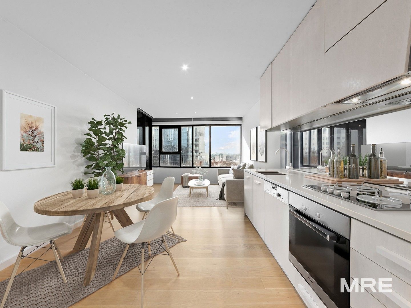 2 bedrooms Apartment / Unit / Flat in 1504/38 Albert Road SOUTH MELBOURNE VIC, 3205