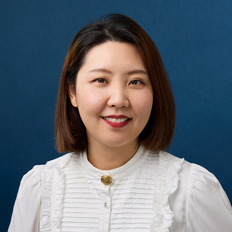 Vivian Zhang, Sales representative