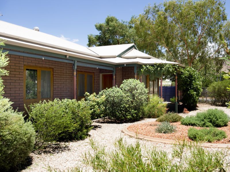 2/1 Bowman Close, ARALUEN NT 0870, Image 0