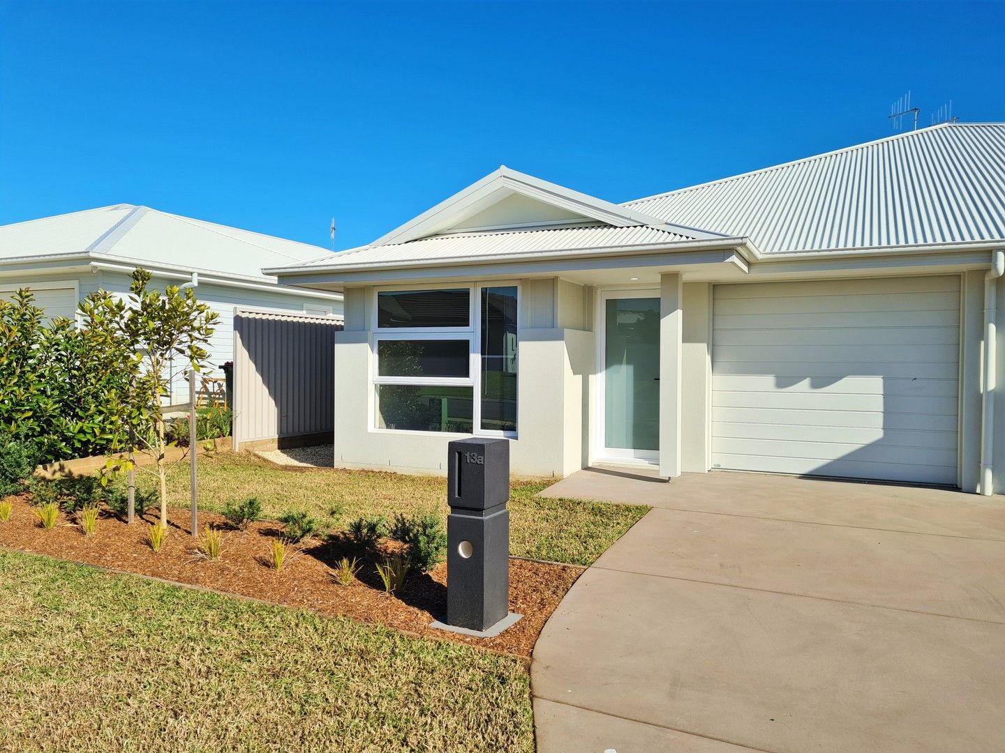 4 bedrooms House in 13A Seahorse Rise LAKE CATHIE NSW, 2445