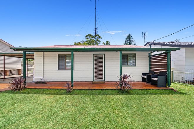 Picture of 30 Campbell Parade, MANNERING PARK NSW 2259
