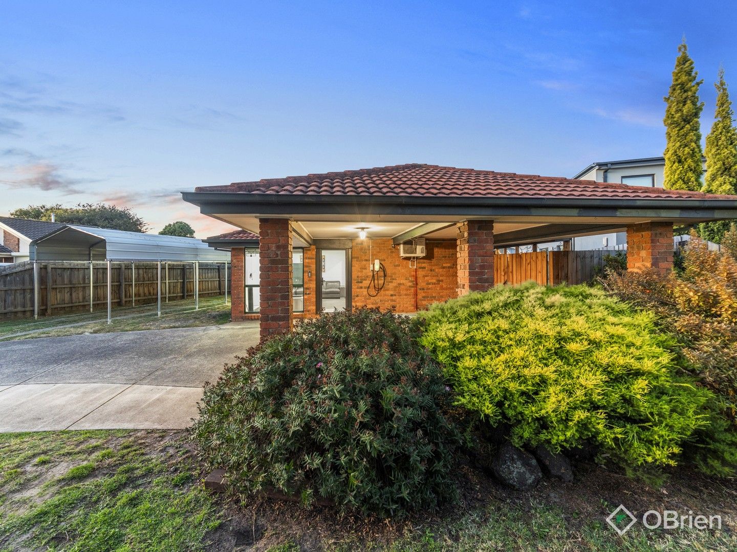 111 Courtenay Avenue, Cranbourne North VIC 3977, Image 0