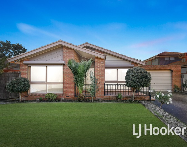 11 Beckington Crescent, Hampton Park VIC 3976