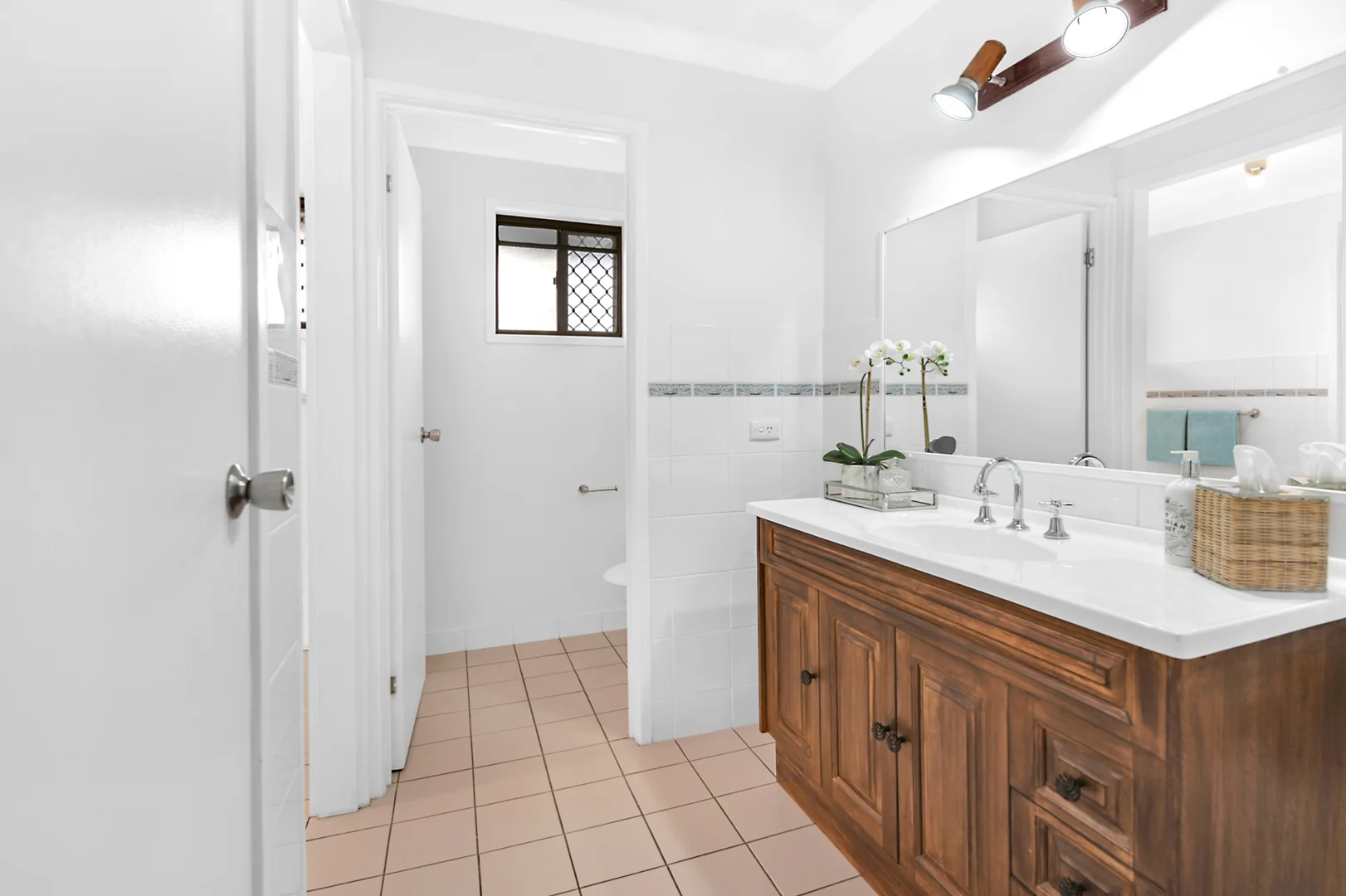 Additional image 6 of 58 Collins Crescent, Benowa QLD 4217