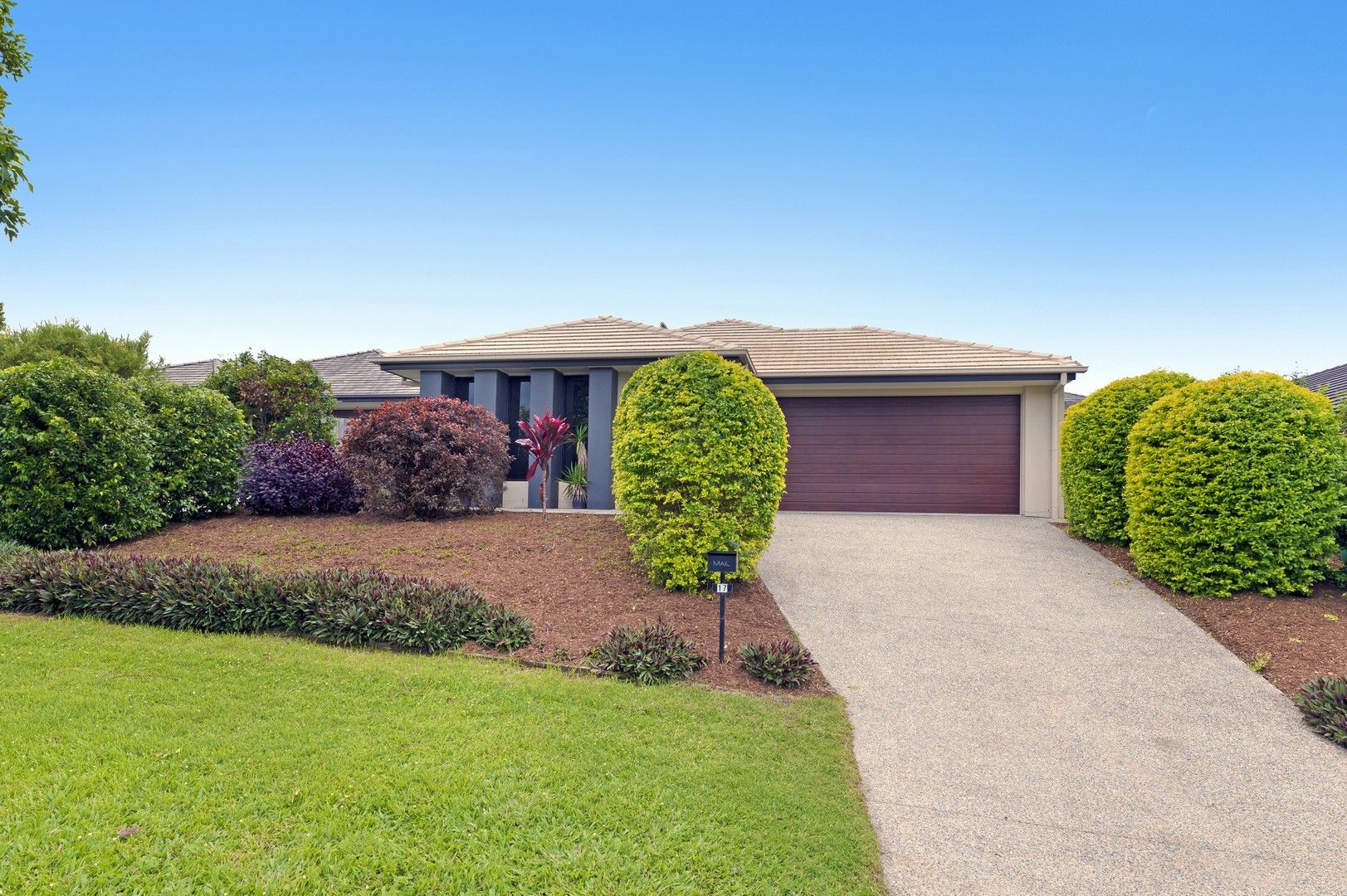 4 bedrooms House in 17 Coachella Crescent UPPER COOMERA QLD, 4209