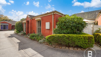 Picture of 2/7 Martin Avenue, LAKE WENDOUREE VIC 3350