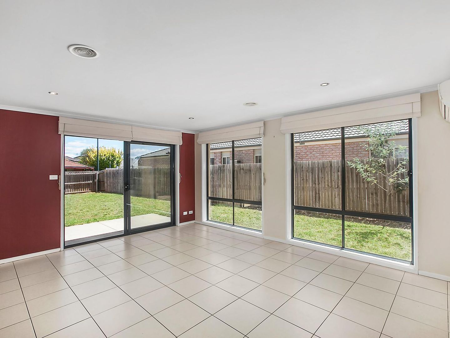 10 Farmer Place, Gungahlin ACT 2912, Image 2