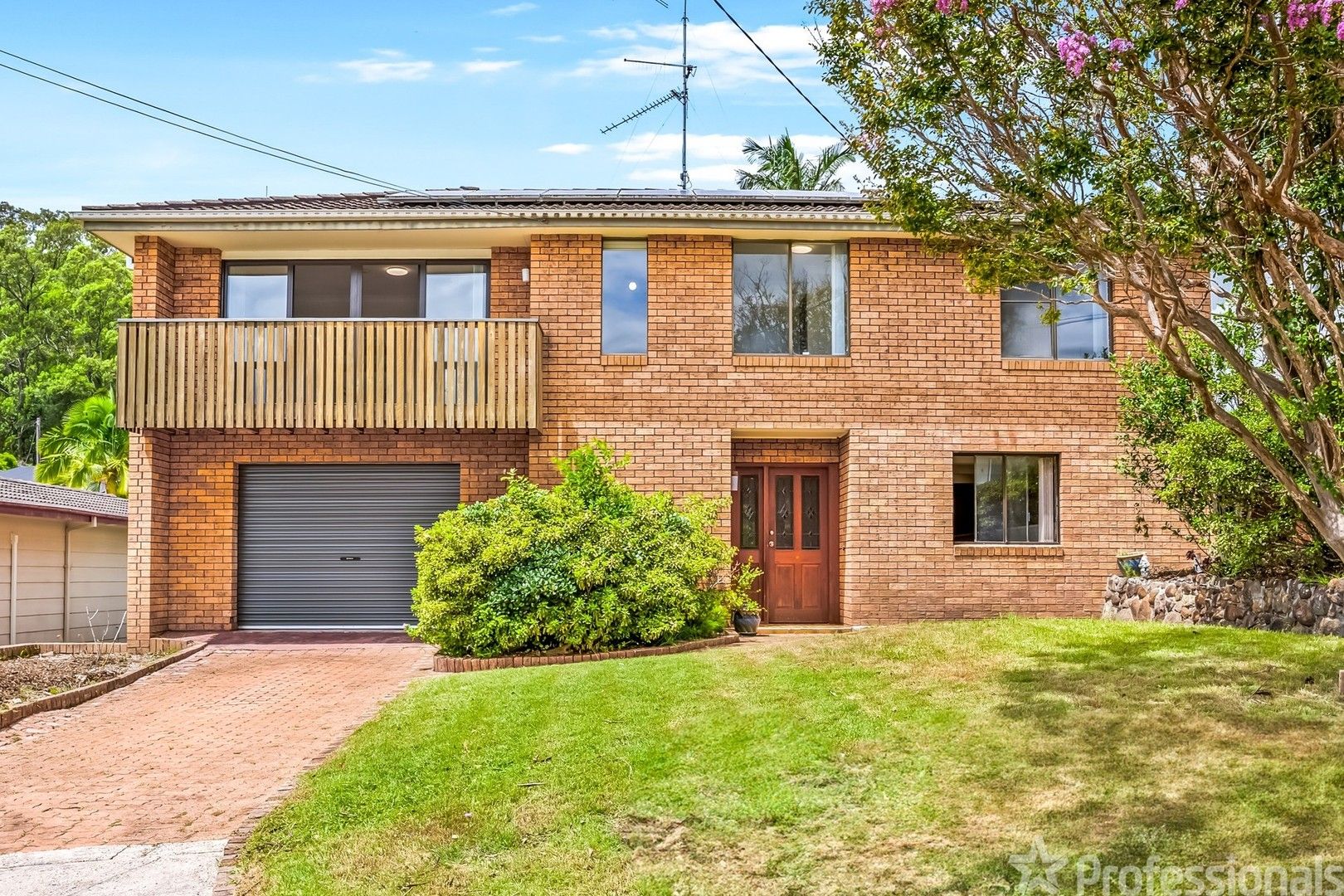 3 bedrooms House in 42 Surfview Avenue FORSTER NSW, 2428