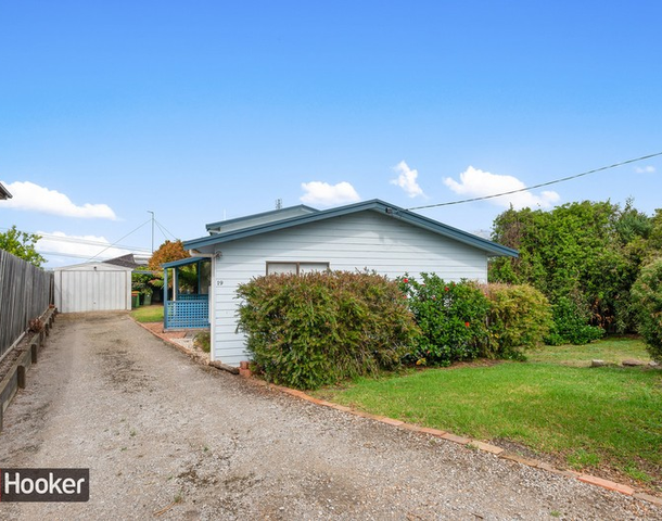 19 Oneills Road, Lakes Entrance VIC 3909
