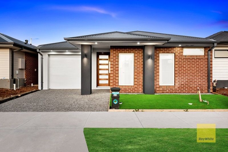 4 bedrooms House in 44 Anghor Drive FRASER RISE VIC, 3336