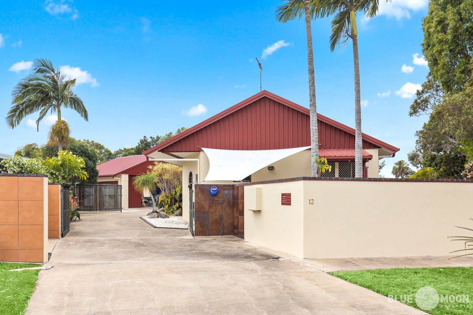 4 bedrooms House in 12 Tanami Cl BURRUM HEADS QLD, 4659