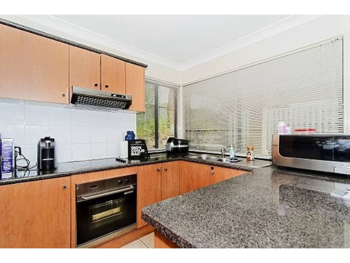 26/95-105 Arundel Drive, Arundel QLD 4214, Image 2