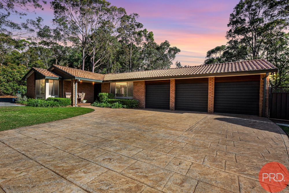 5 bedrooms House in 16 Grey Gum Crescent CHISHOLM NSW, 2322