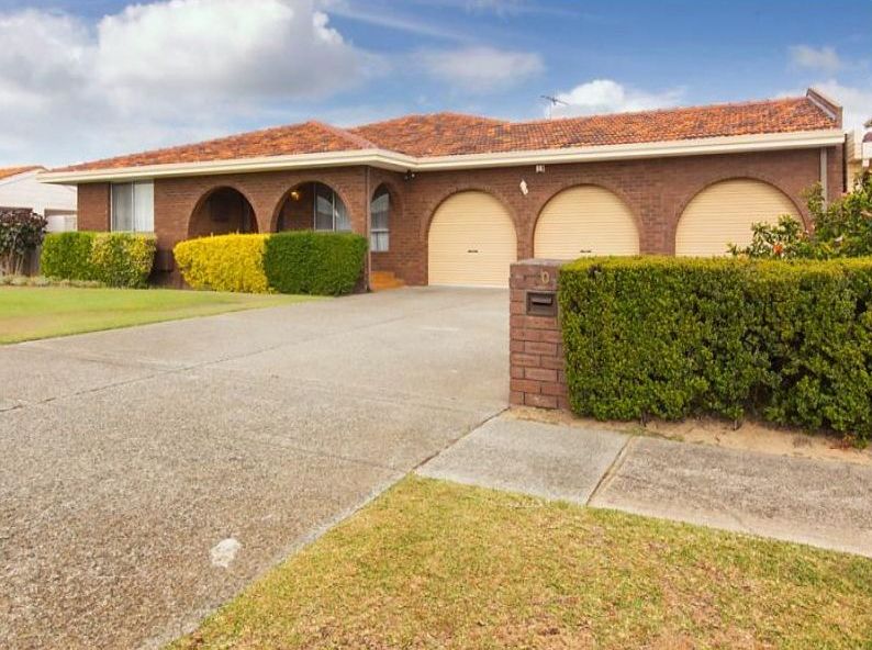 4 bedrooms House in 10 Avocet Road STIRLING WA, 6021