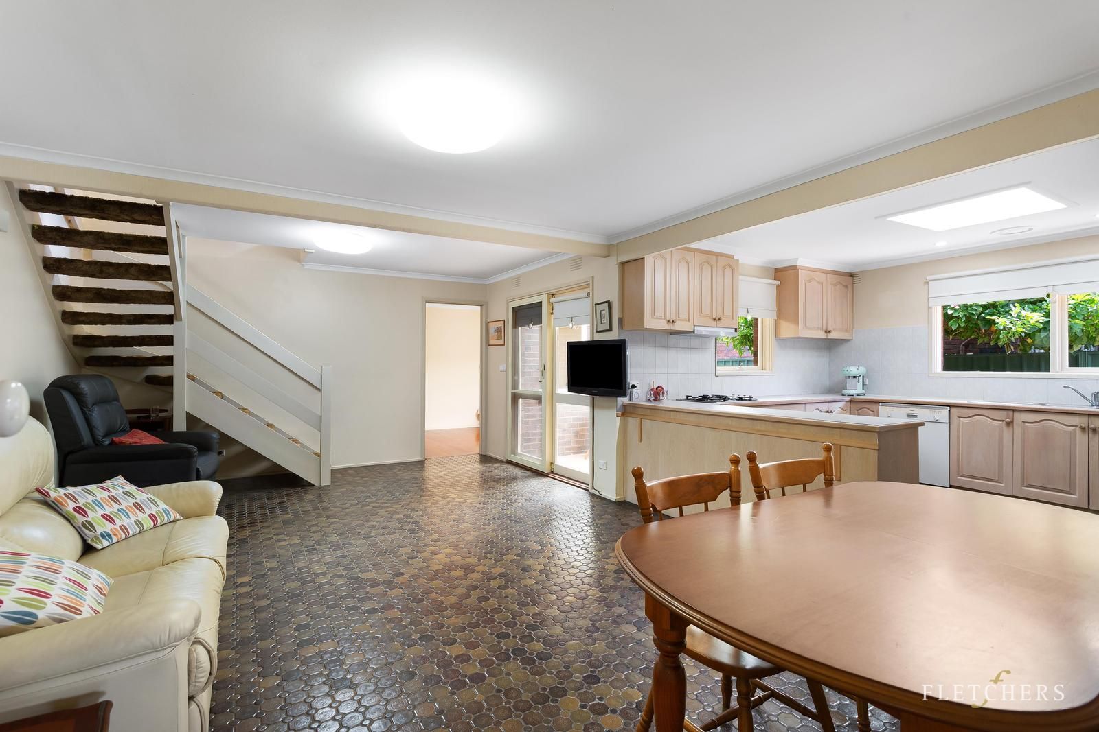 16 Stanton Crescent, Rosanna VIC 3084, Image 2