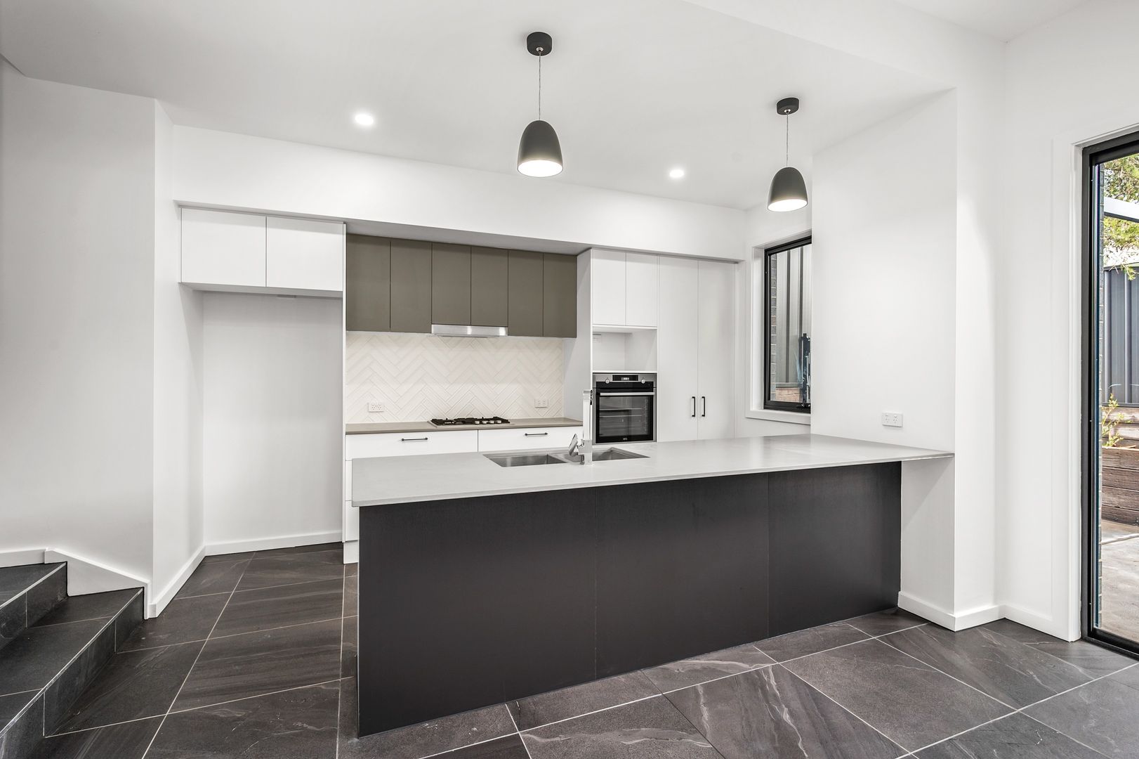 12/14 Ryhope Street, Mount Hutton NSW 2290 House For Rent 650 Domain