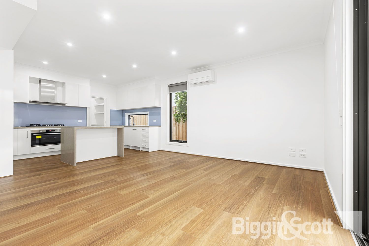 28 Dolphin Street, Aspendale VIC 3195 Townhouse For Rent Domain