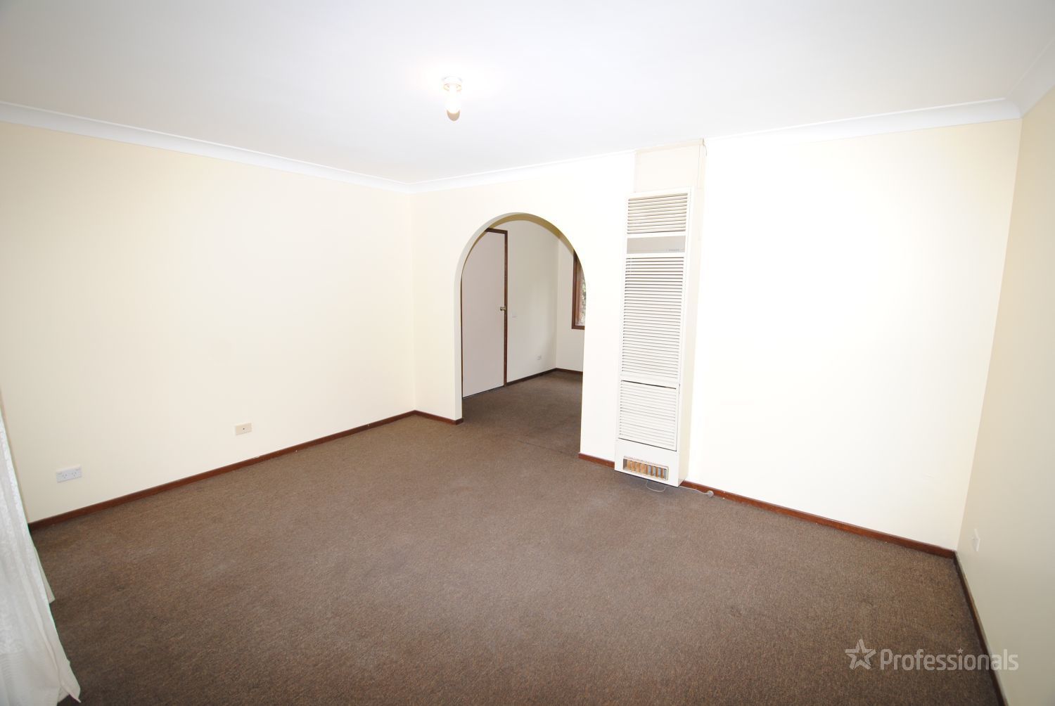 92 Macauley Street, Lithgow NSW 2790, Image 2