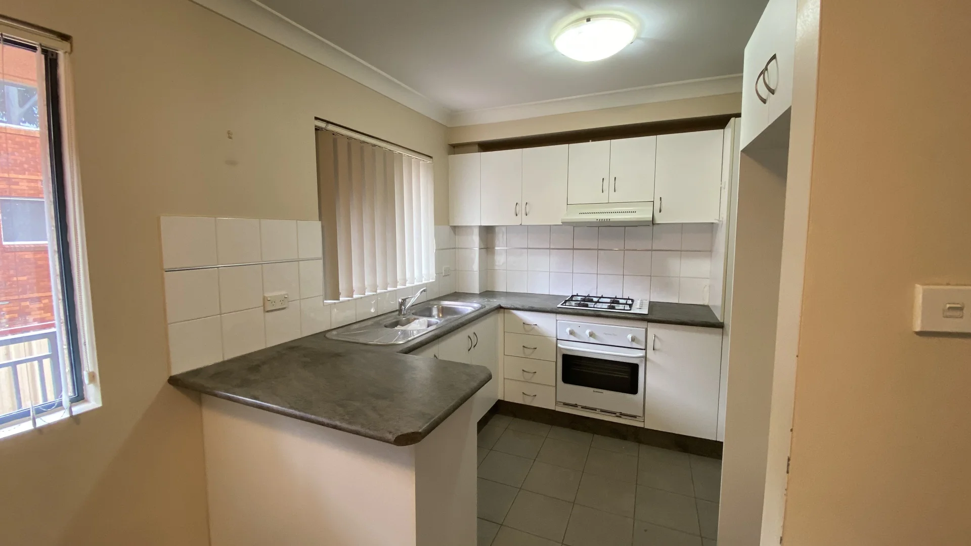 Additional image 4 of 16/10-14 Calliope Street, Guildford NSW 2161
