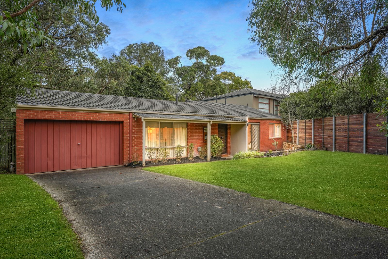 3 bedrooms House in 20 John Holland Court BLACKBURN VIC, 3130