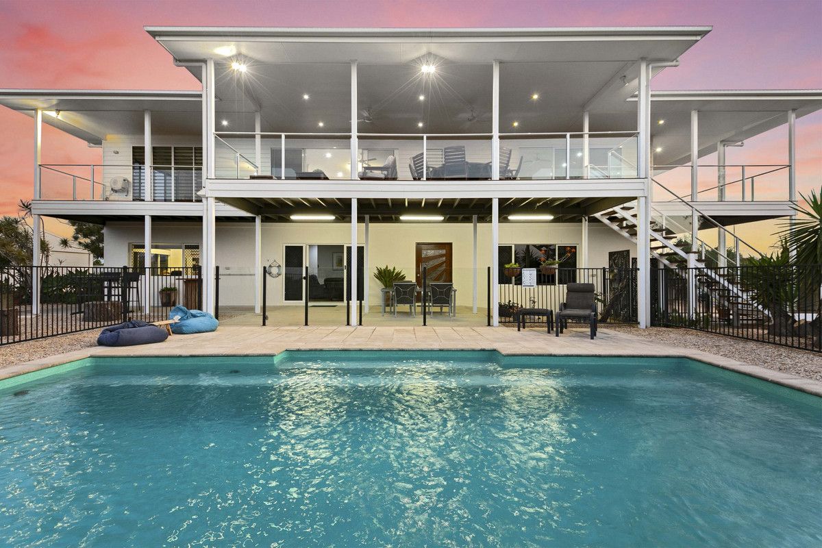 4 bedrooms House in 7 Hummock View Drive CRAIGNISH QLD, 4655