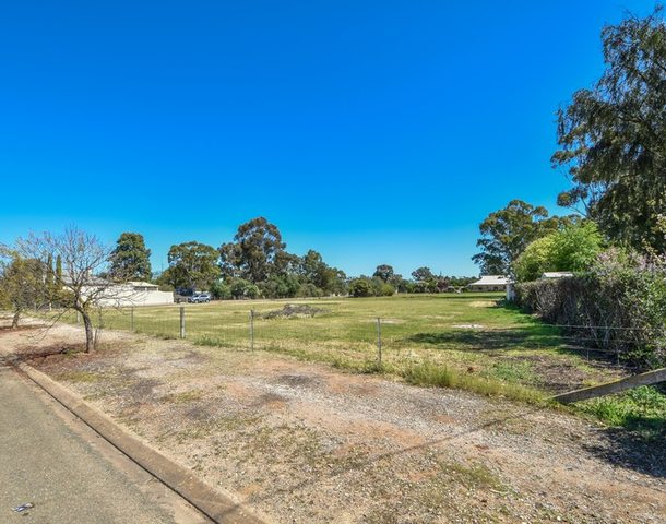 13-15 Mannanarie Road, Jamestown SA 5491