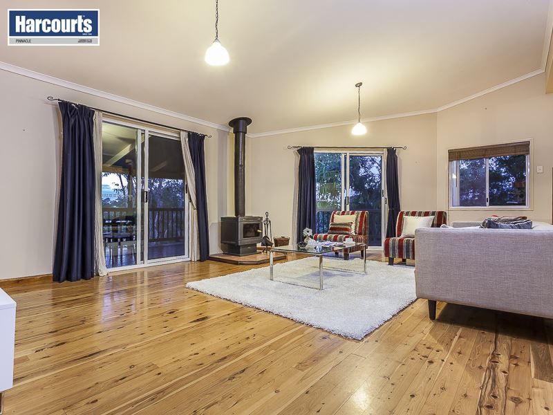 4 Woodgate Ct, Ferny Hills QLD 4055, Image 1