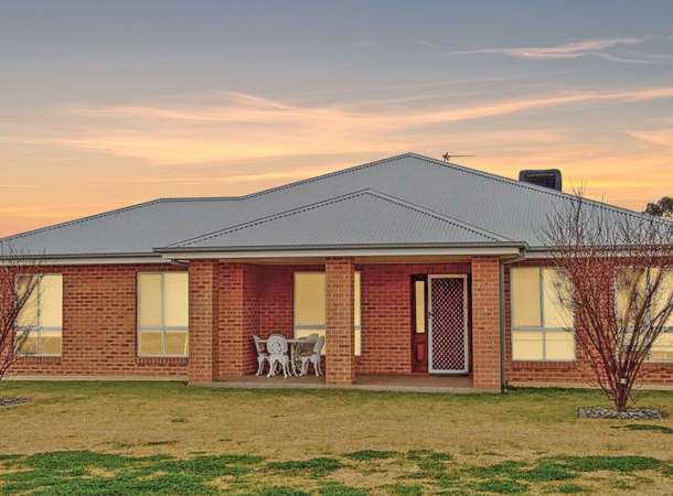 47 Loughan Road, Junee NSW 2663