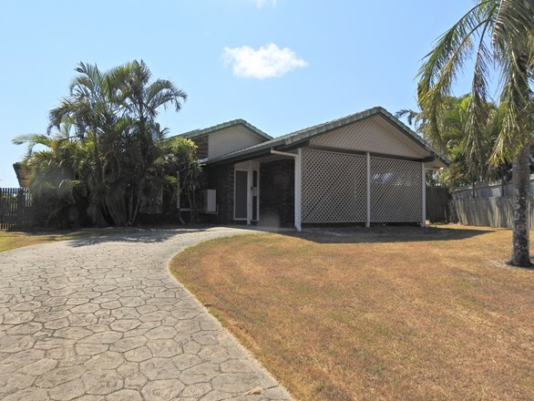 12 Dundee Court, Beaconsfield QLD 4740