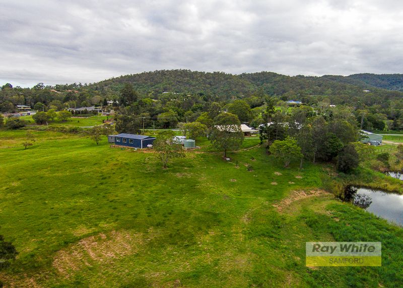 30 Currawong Road, SAMFORD VALLEY QLD 4520, Image 1