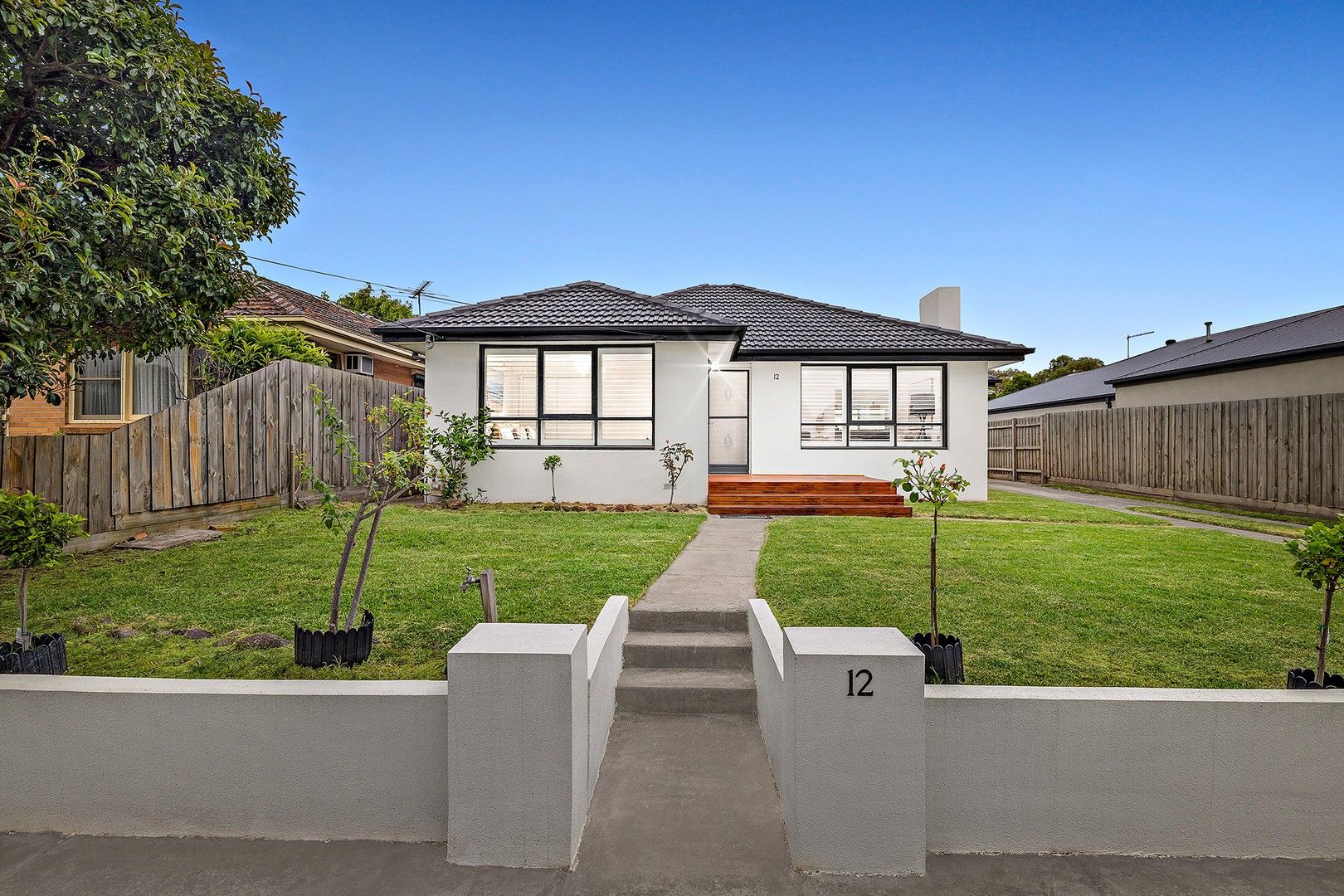 12 Sutton Street, Chelsea Heights VIC 3196, Image 2