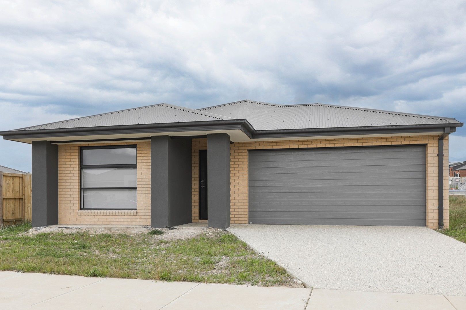 4 bedrooms House in 63 Kensington Boulevard SMYTHES CREEK VIC, 3351