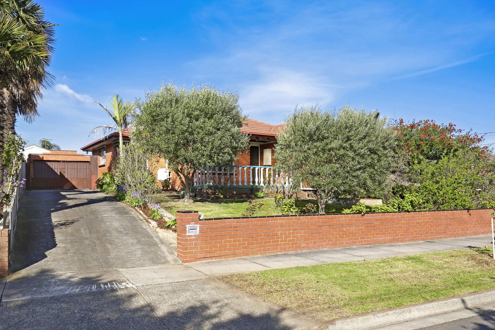 3 bedrooms House in 10 Menzies Parade LALOR VIC, 3075