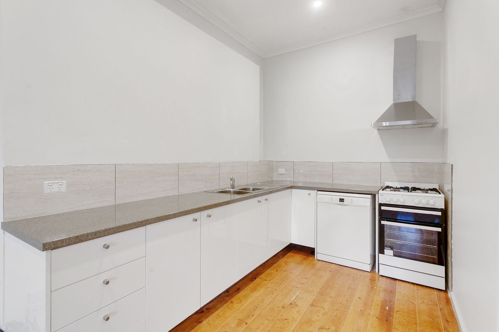 312A Nepean Highway, Frankston VIC 3199 Apartment For Rent Domain