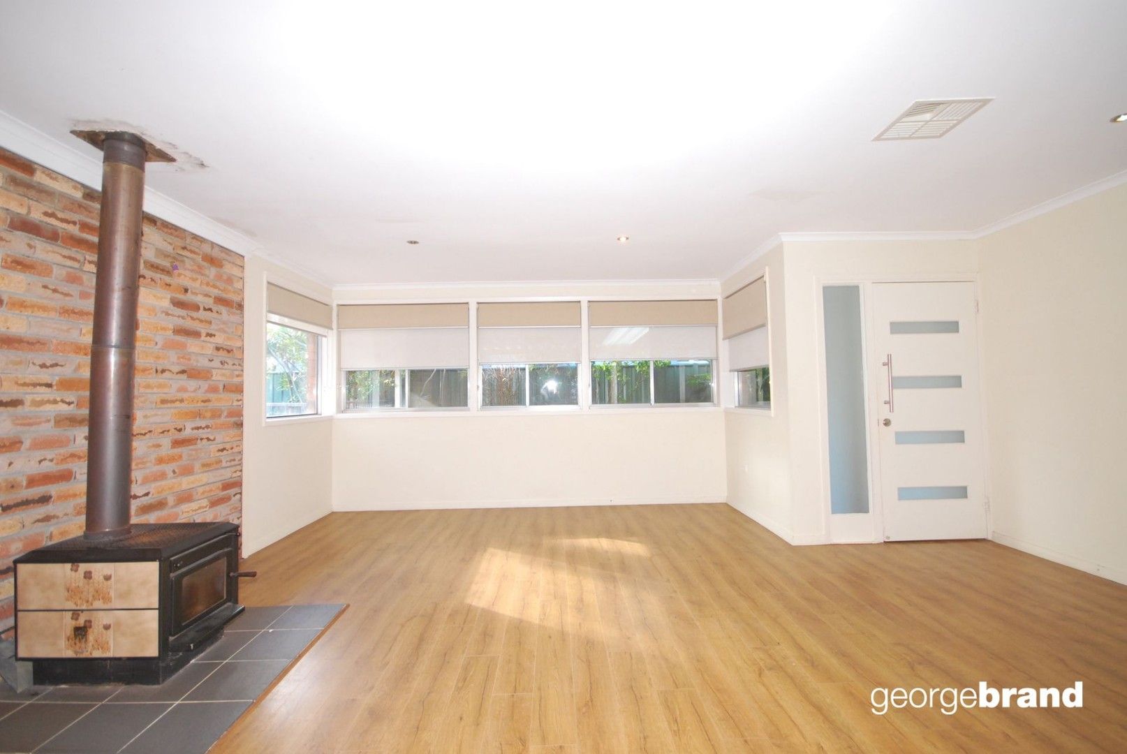 4 bedrooms House in 49 Breeze Street UMINA BEACH NSW, 2257