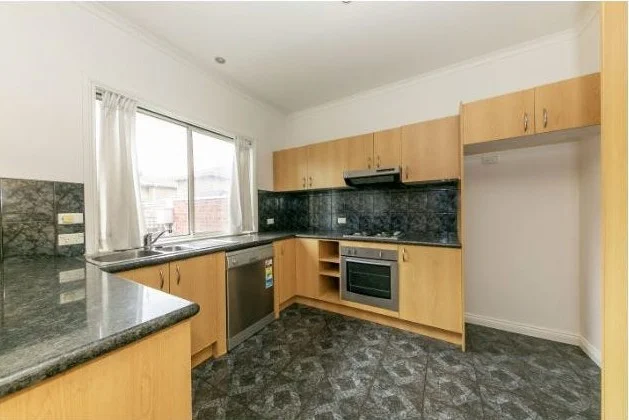 1/12 Jacana Court, Chadstone VIC 3148