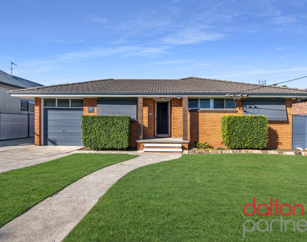 1/207 Beaumont Street, Hamilton South NSW 2303