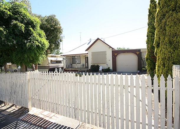 22 Clarence Street, Nhill VIC 3418