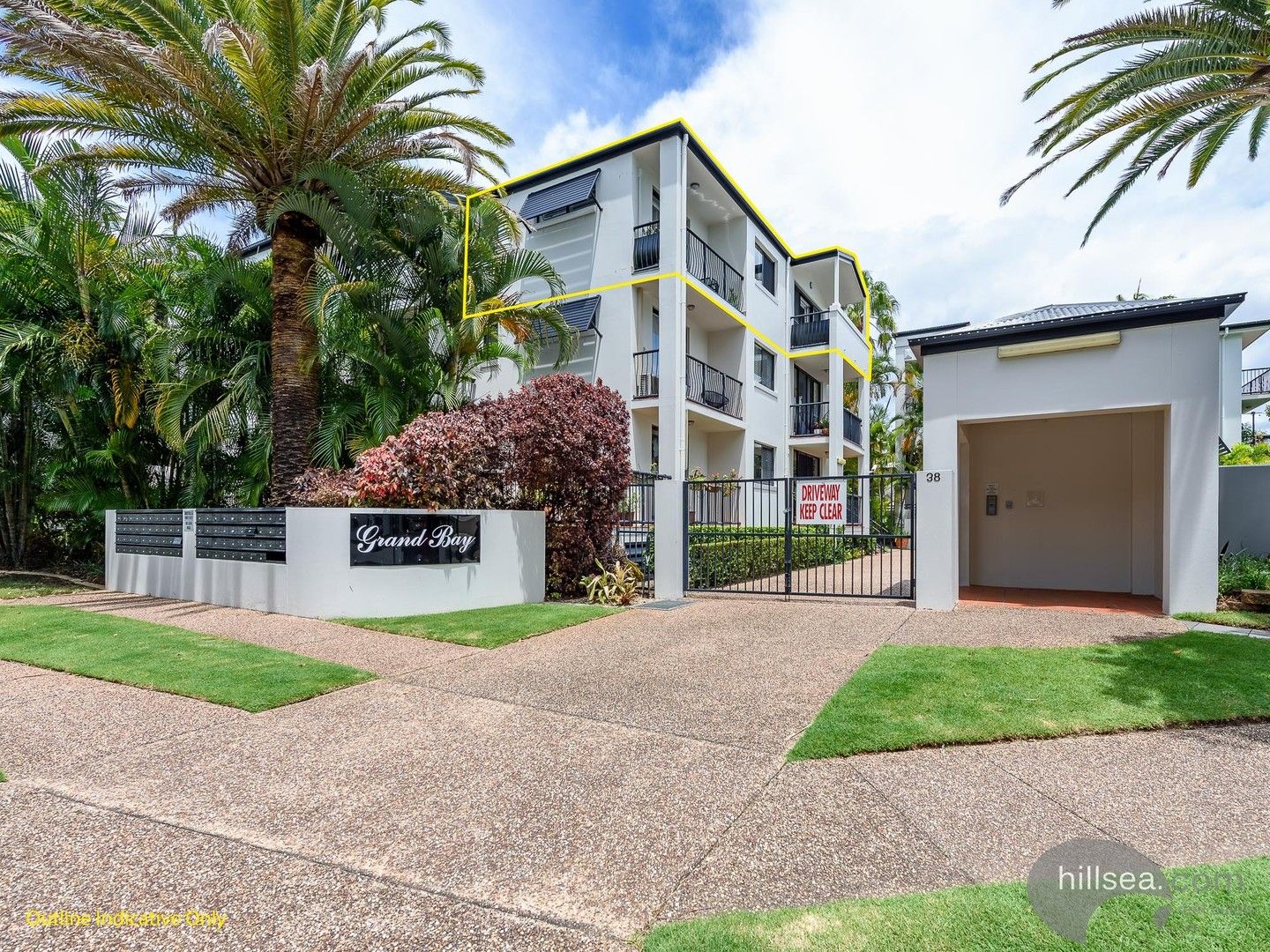 3 bedrooms Apartment / Unit / Flat in 53/38 Labrador Street LABRADOR QLD, 4215