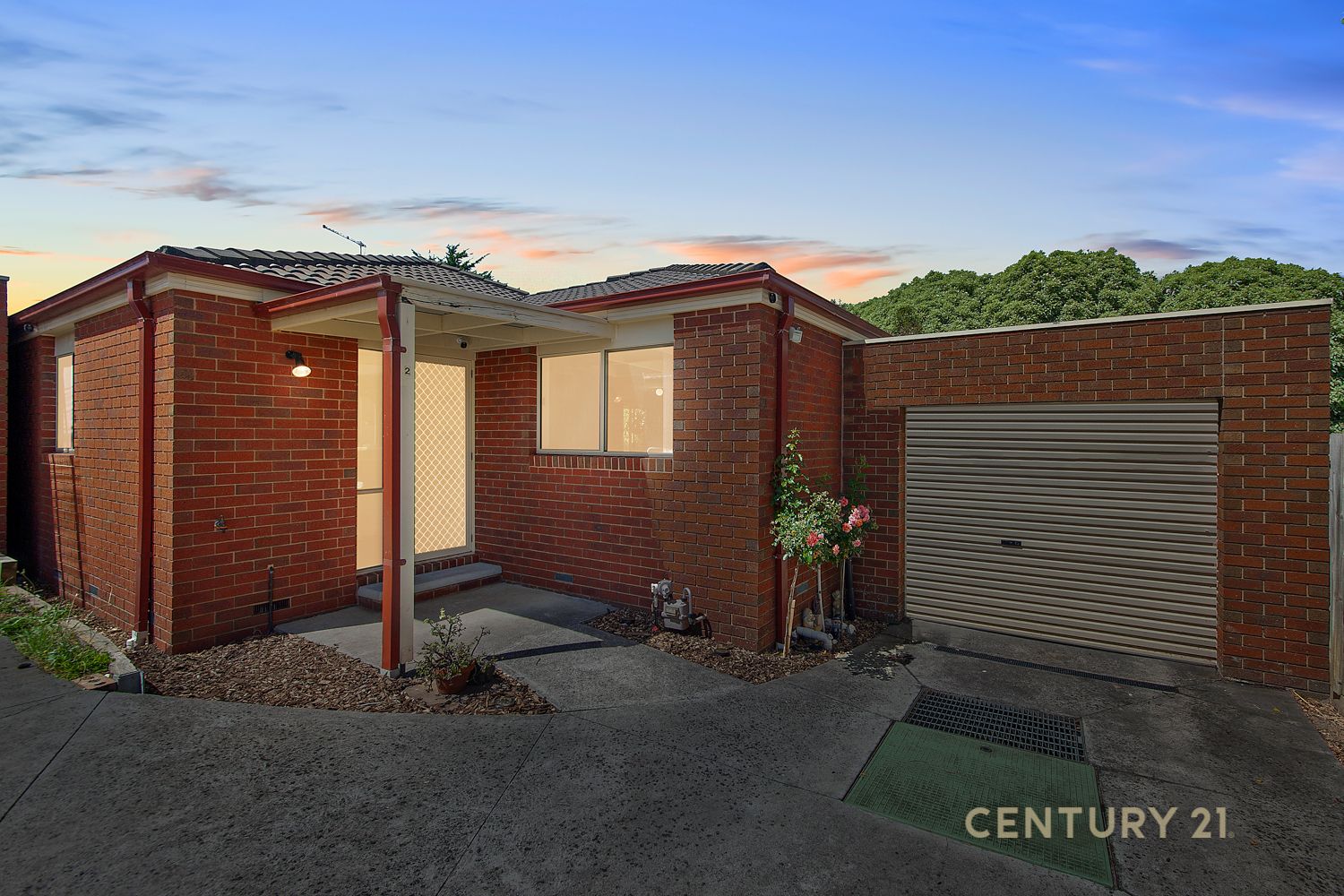 2/5 Balmoral Way, Pakenham VIC 3810, Image 0